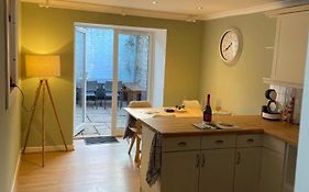 Pretty Ground Cottage In Comrie